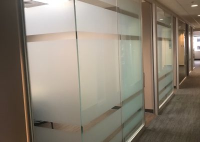 Large middle white frost band with clear gaps and smaller frost bands at the top and bottom